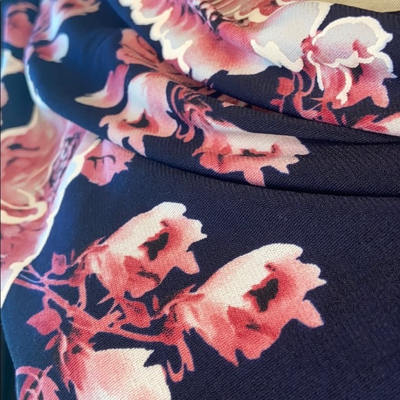 Floral printed Dress - Picture 4 of 4